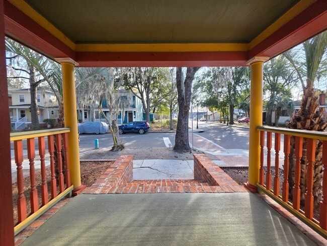 Photo - 1102 E 33rd St Unidad 1102 E. 33rd St  A