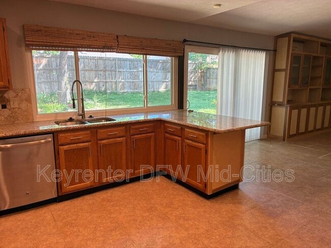 Photo - 3801 Hackberry Ln