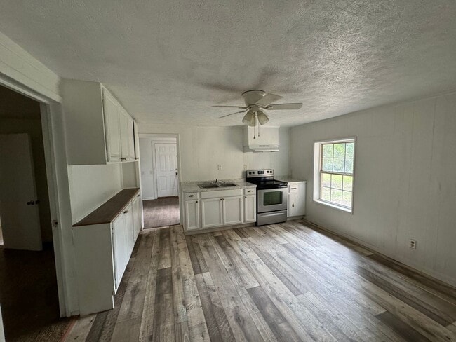 Photo - 5424 New Liberty Rd