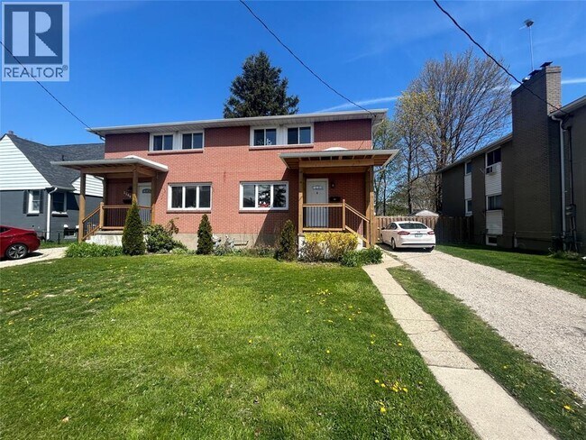 Photo - 1102 Exmouth St