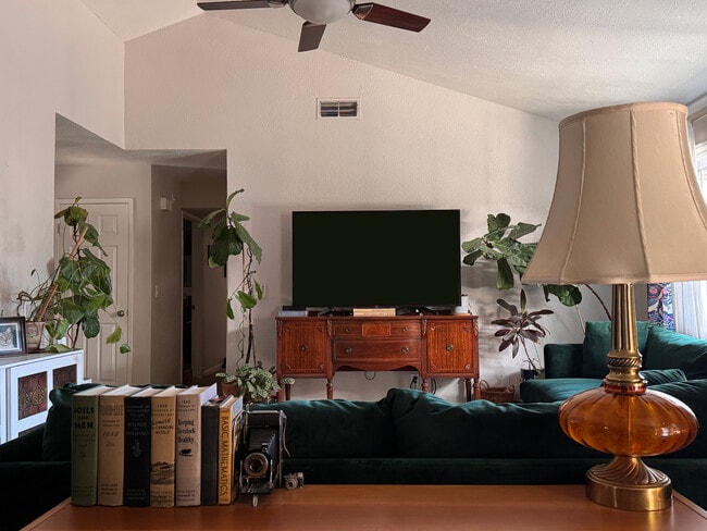 Photo - 1506 Crestmont Oak Dr House