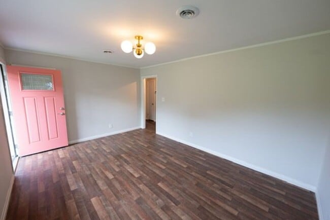 Photo - 2240 McClung Ave