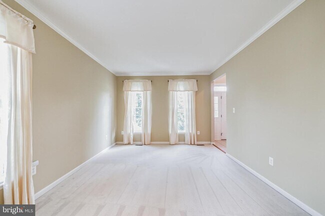 Photo - 5695 Adamstown Rd