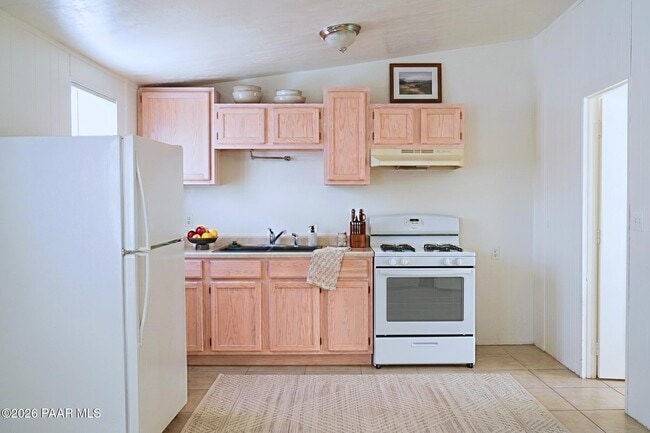 Photo - 2460 N Treat Ave Unit 2460