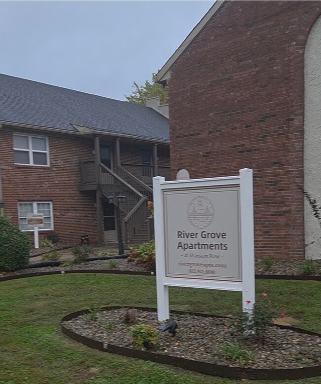 Photo - 1002 E Main St Unit 2MR