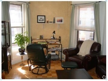 Building Photo - 288 Newbury St Rental