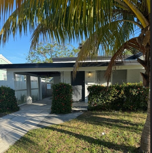 Building Photo - 433 45th St