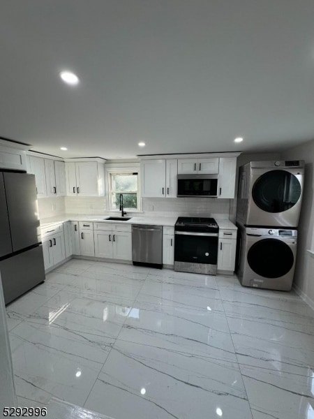 Photo - 536 Broughton Ave