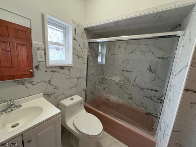 Photo - 139 Clifton Ave Unit 1