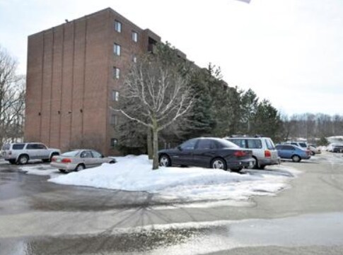 Primary Photo - 19-21 Dalegrove Dr