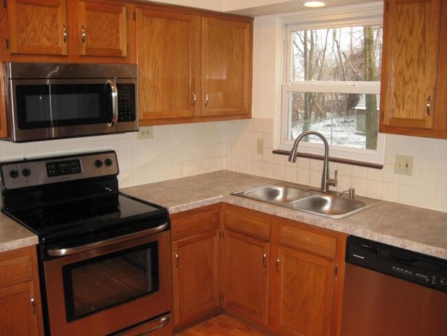 Photo - 4177 Camellia Ct