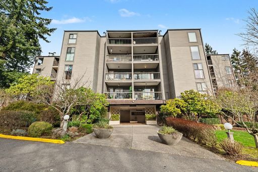 Photo - 13820 NE 65th St