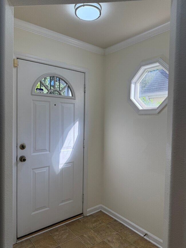 Photo - 2809 Fountaingrass Ln