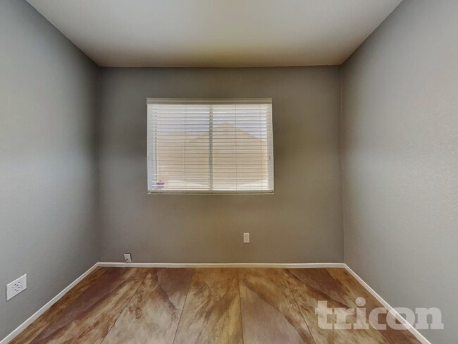 Photo - 2030 Maui Surf Ave