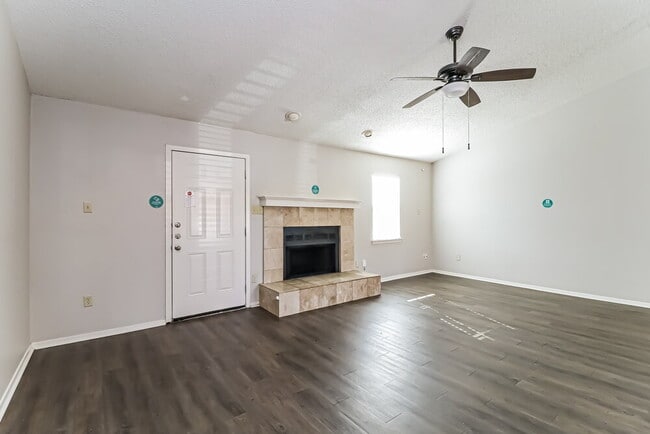 Photo - 2917 Highlawn Terrace
