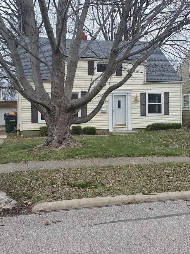 Photo - 27171 Zeman Ave House