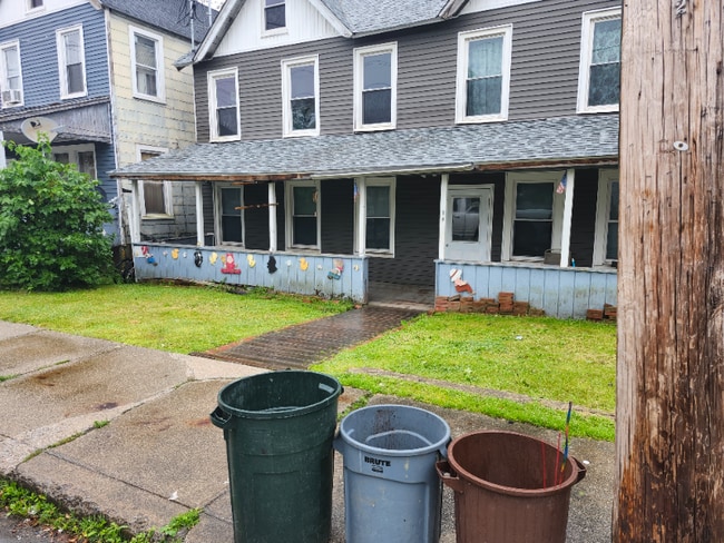 Building Photo - 44 Champlin Ave Rental