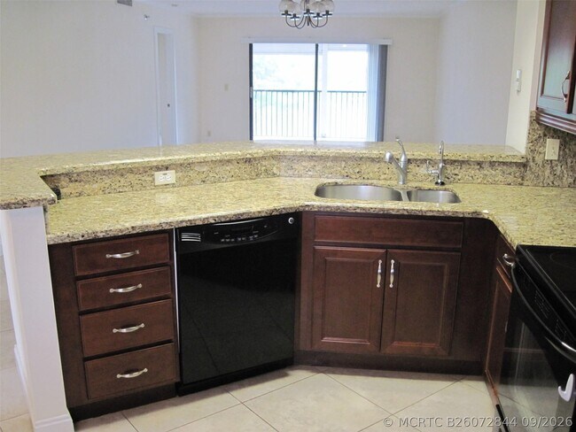 Photo - 2232 N Cypress Bend Dr Unit 307