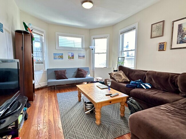 Photo - 12 Wensley St Unit 1