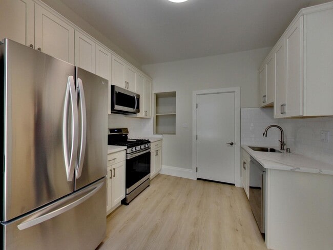 Photo - 1367 Grant Ave Unit 4