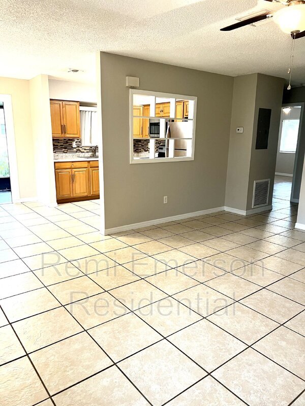 Photo - 162 Landmark St Unit #A