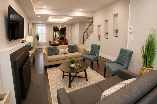 Photo - 229 E St NE