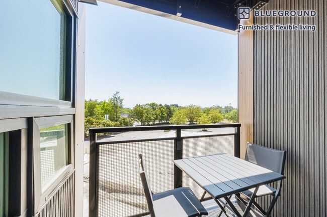 Photo - 4609 Union Bay Pl NE Unidad FL3-ID888