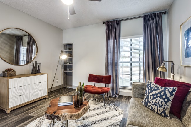 Photo - Hyde Park at Valley Ranch