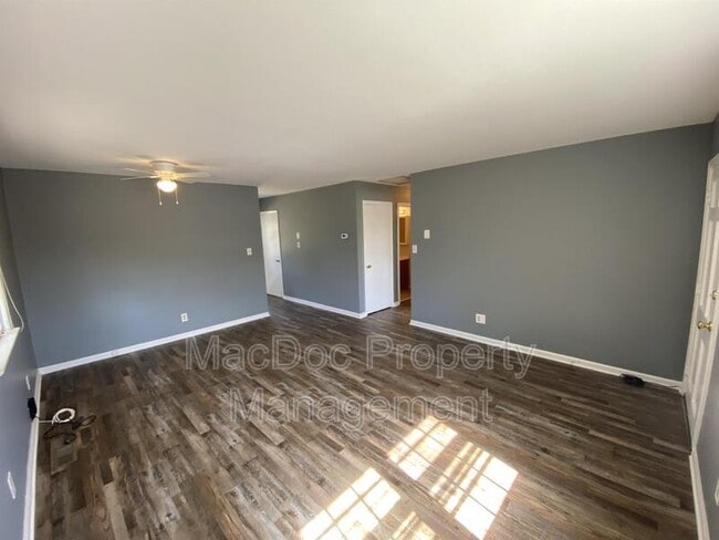 Photo - 155 Longstreet Ave