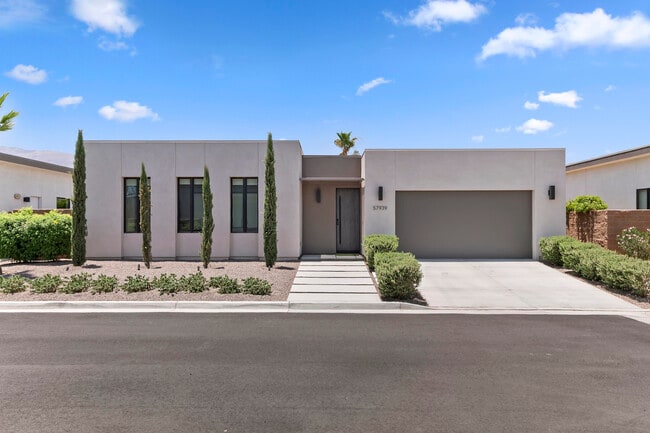 Building Photo - 57939 Santo Thomas Rental