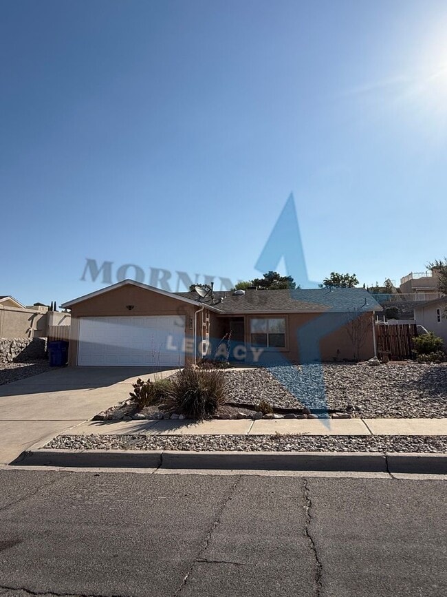 Roadrunner area! LOVELY two bedroom home. - Roadrunner area! LOVELY two bedroom home.