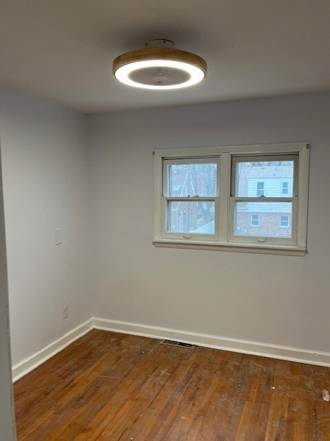 Photo - 151 W Glen Ln