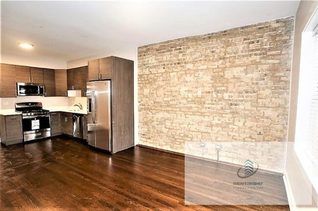 Photo - 2230 N Sawyer Ave Unit 3E