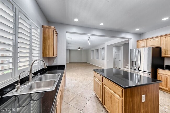 Building Photo - 259 Oakbrook Ridge Ave Rental