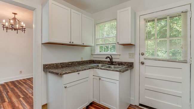 Photo - 3 Bedroom 1 Bath Townhouse in Wagener Terr...