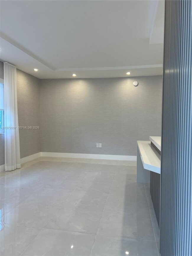 Photo - 2430 NE 135th St Unit 201