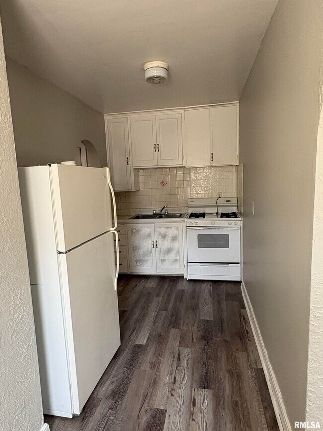 Photo - 2317 W Kellogg Ave Unidad 3