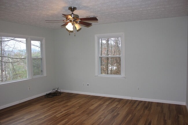 Photo - Newly Renovated Apartment for Rent