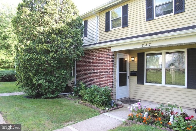 Photo - 267 Washington Pl Townhome