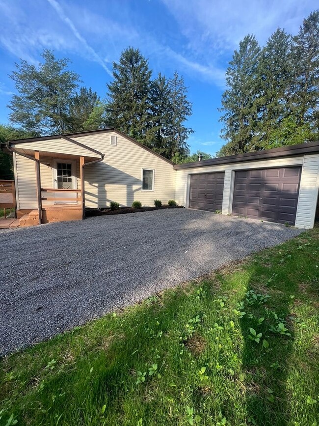 Photo - Private retreat in Cranberry offering 3 be...