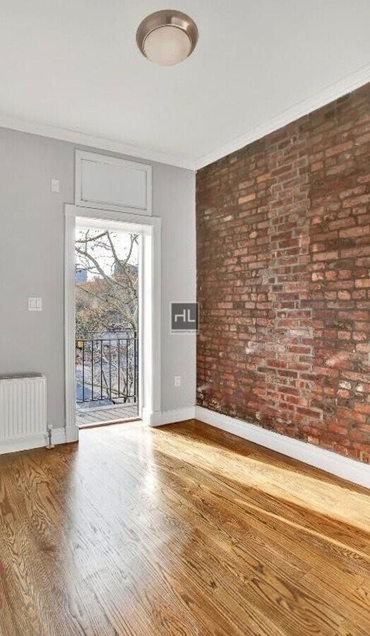 Photo - E 1ST ST. Unit 2R