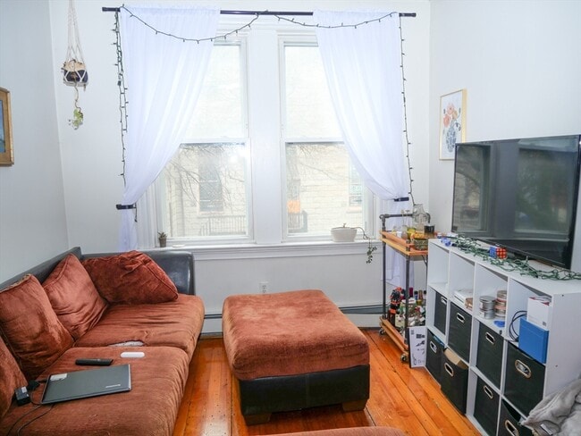 Photo - 237 W 3rd St Unit 2