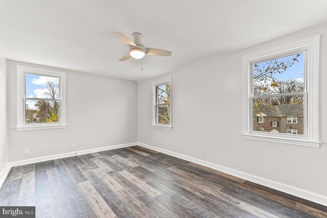 Photo - 2203 Steel Rd