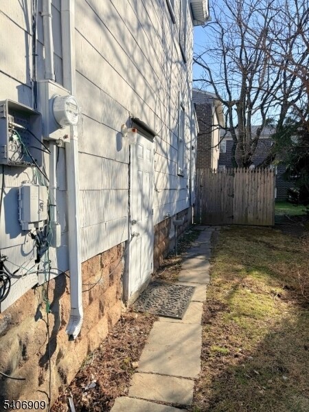 Photo - 1759 Whittier St