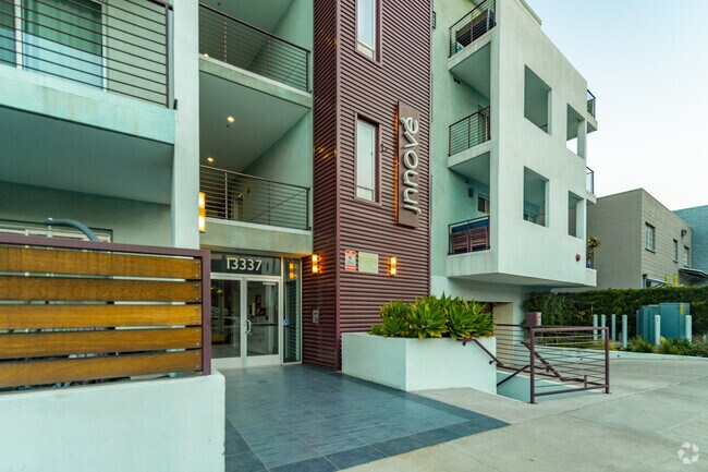 Entrada - Innove Condos