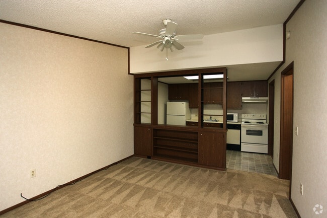 Lakemont Apartment Homes