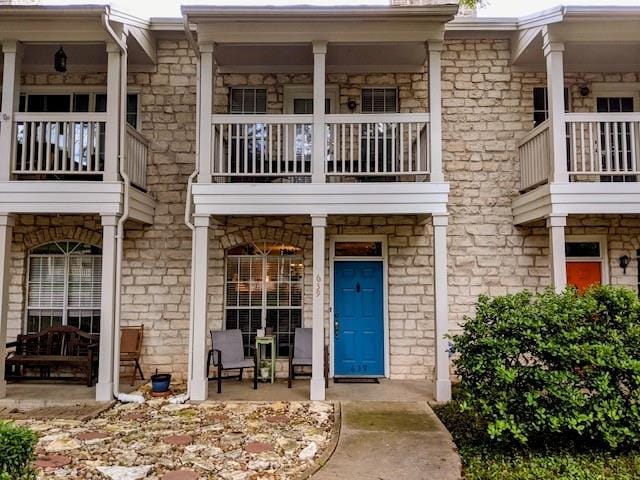 Photo - 639 W 31st St