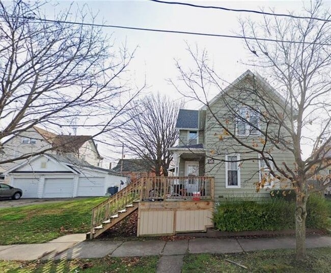 Photo - 951 W 21st St Unit 2