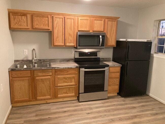 Photo - 805 N Second St