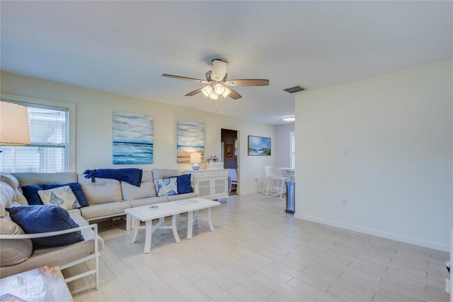 3200 DE BAZAN Ave